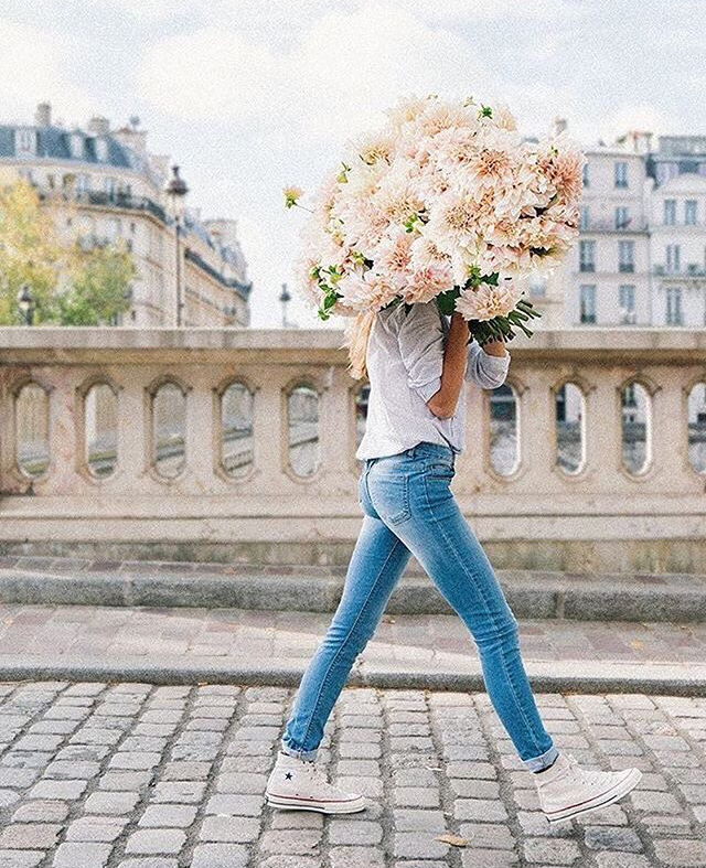 D64C16E5-E822-402B-8000-C10367B4FD3B